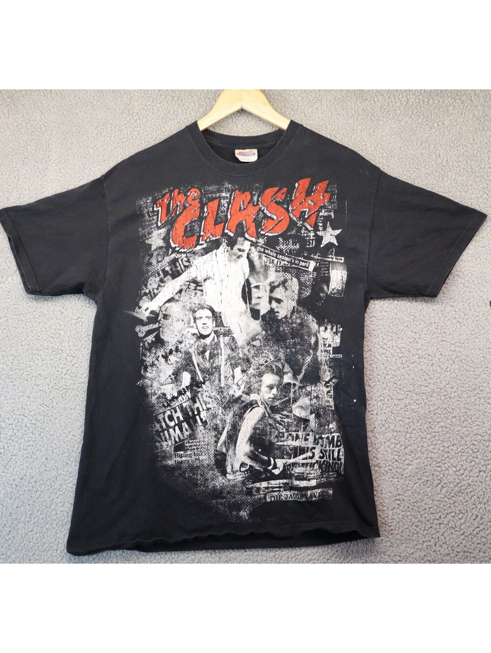 The Clash T-Shirt Large Hanes Heavy Vtg y2k punk rock